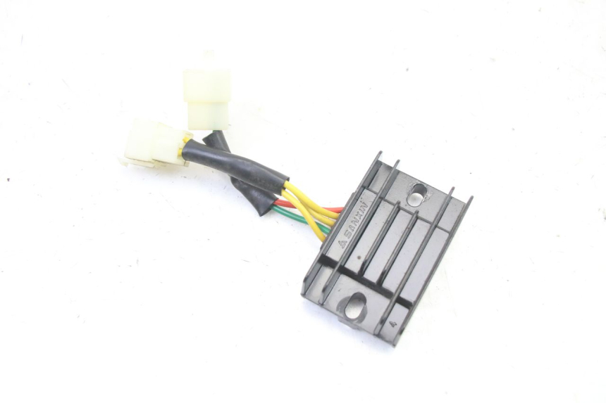 photo de LICHTMASCHINENREGLER PEUGEOT KISBEE 4T 50 (2018 - 2022)