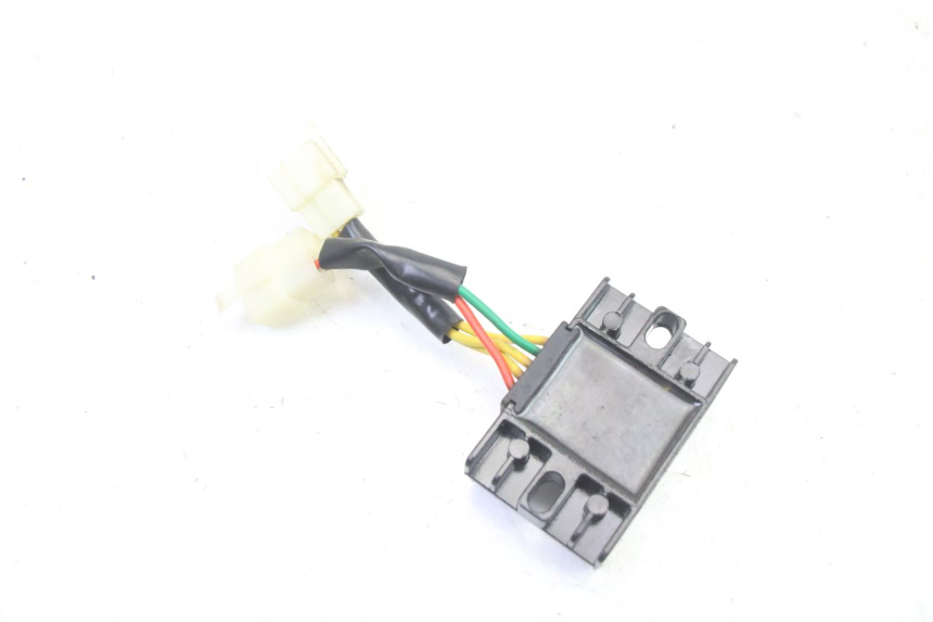 photo de LICHTMASCHINENREGLER PEUGEOT KISBEE 4T 50 (2018 - 2022)