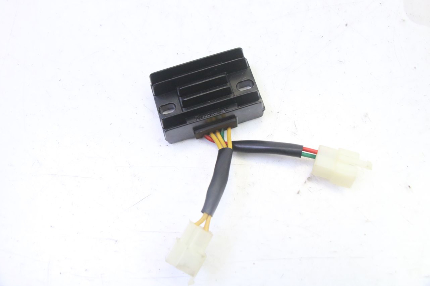 photo de LICHTMASCHINENREGLER PEUGEOT KISBEE 4T 50 (2018 - 2022)