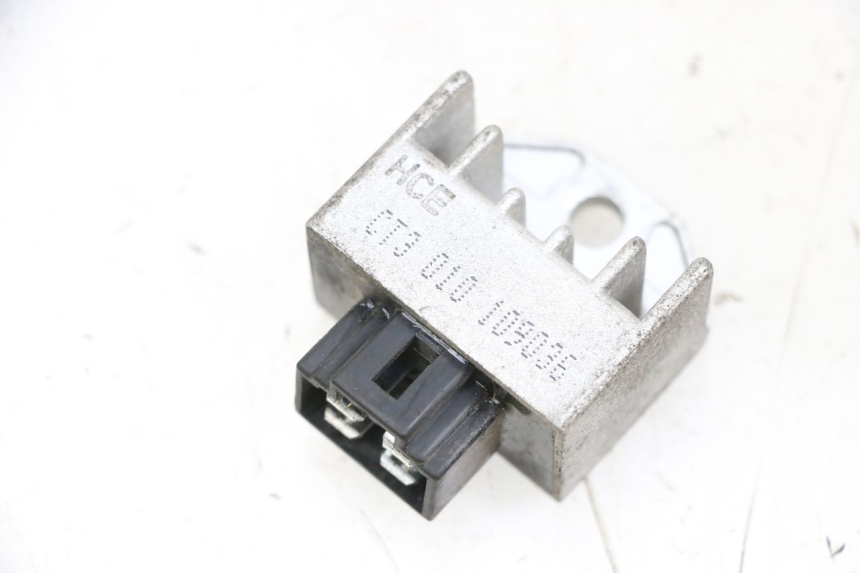 photo de LICHTMASCHINENREGLER PEUGEOT KISBEE 4T 50 (2010 - 2017)