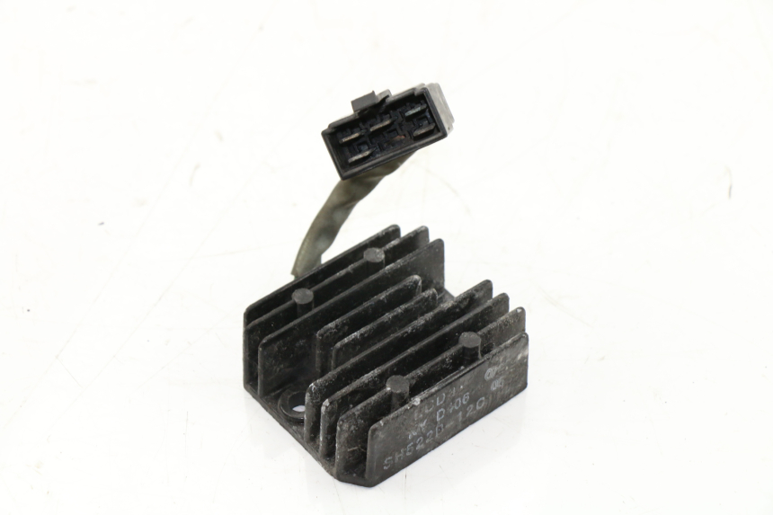 photo de REGLER LICHTMASCHINE KYMCO PEOPLE S 125 (2000 - 2008)