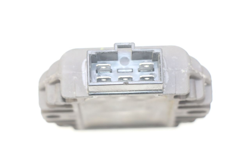 photo de SPANNUNGSREGLER PIAGGIO LIBERTY IGET 4T 50 (2015 - 2020)