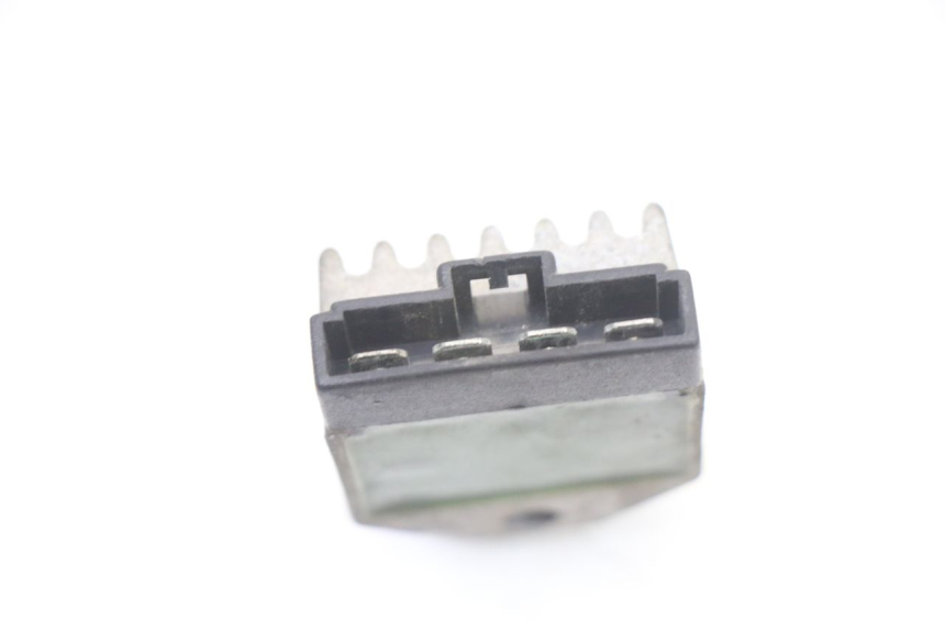 photo de SPANNUNGSREGLER MBK BOOSTER NEXT GENERATION 50 (1995 - 1998)