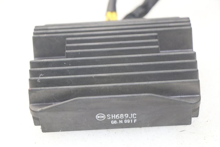 photo de REGLER LICHTMASCHINE PIAGGIO MP3 HPE 500 (2019 - 2022)