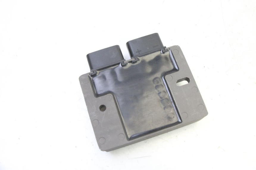 photo de REGLER LICHTMASCHINE PIAGGIO MP3 HPE 310 (2024 - 2025)