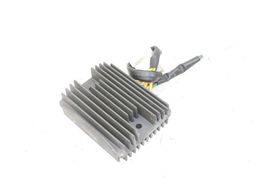 photo de REGLER LICHTMASCHINE PIAGGIO MP3 LT 300 (2010 - 2016)