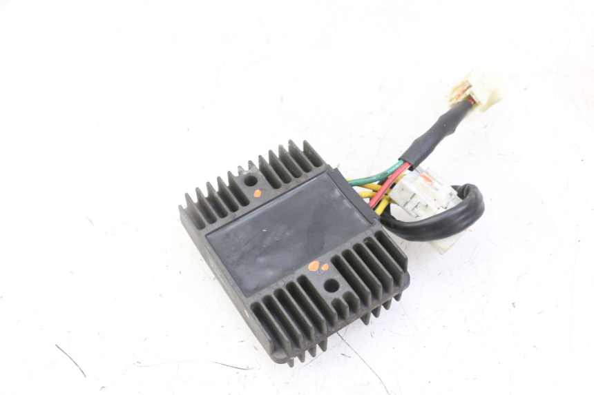 photo de REGLER LICHTMASCHINE PIAGGIO MP3 LT 300 (2010 - 2016)