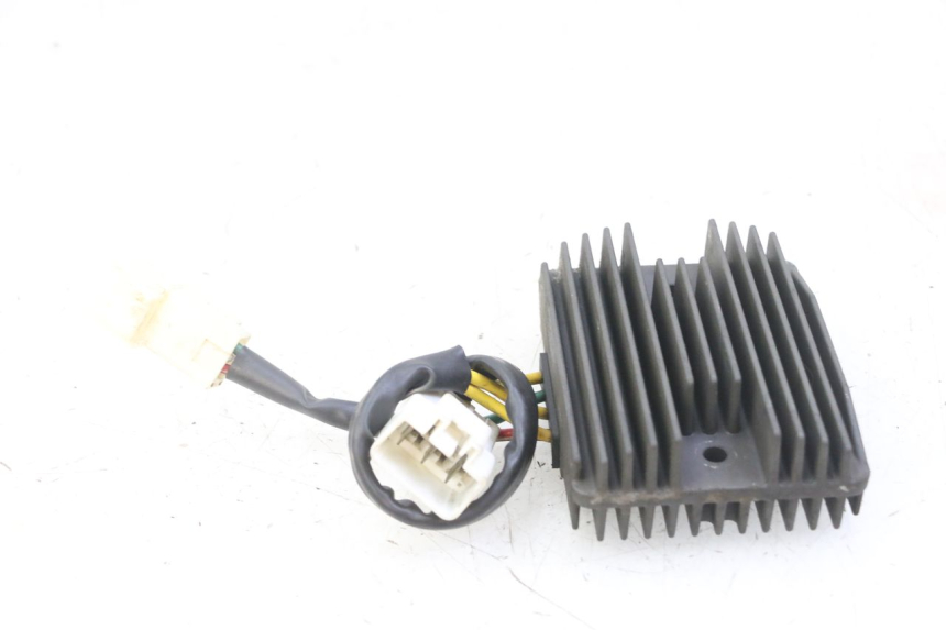 photo de REGLER LICHTMASCHINE PIAGGIO MP3 LT 300 (2010 - 2016)