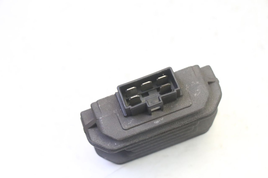 photo de SPANNUNGSREGLER PIAGGIO MP3 125 (2006 - 2014)