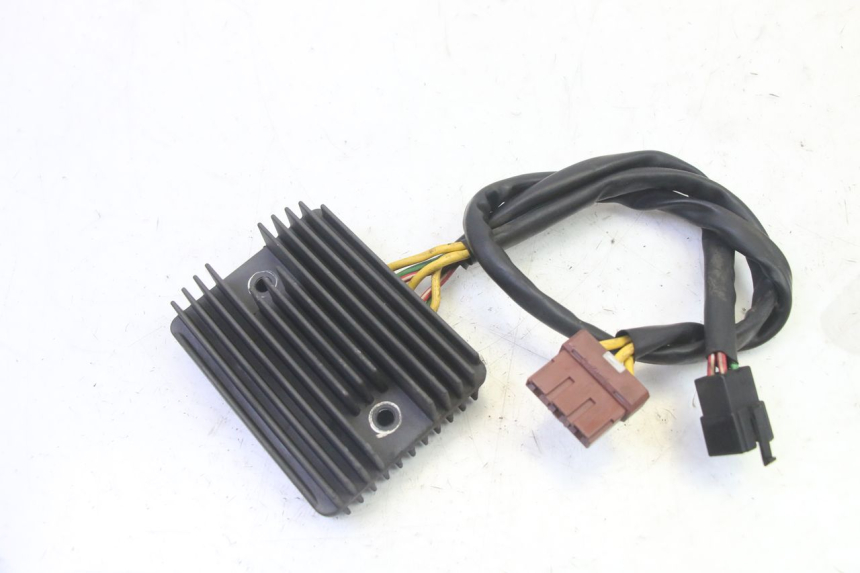 photo de LICHTMASCHINENREGLER PIAGGIO MP3 RL 250 (2007 - 2010)