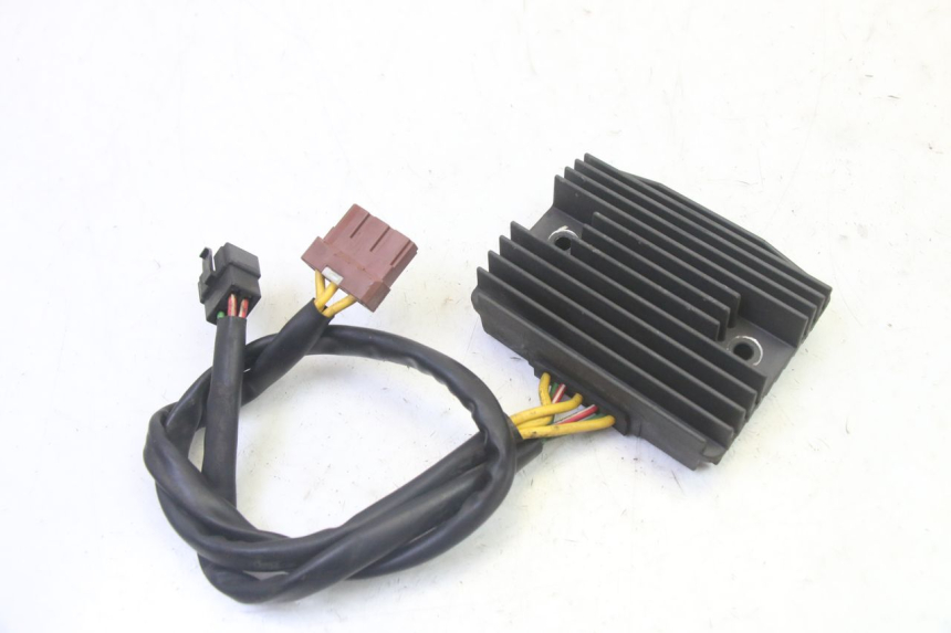 photo de LICHTMASCHINENREGLER PIAGGIO MP3 RL 250 (2007 - 2010)