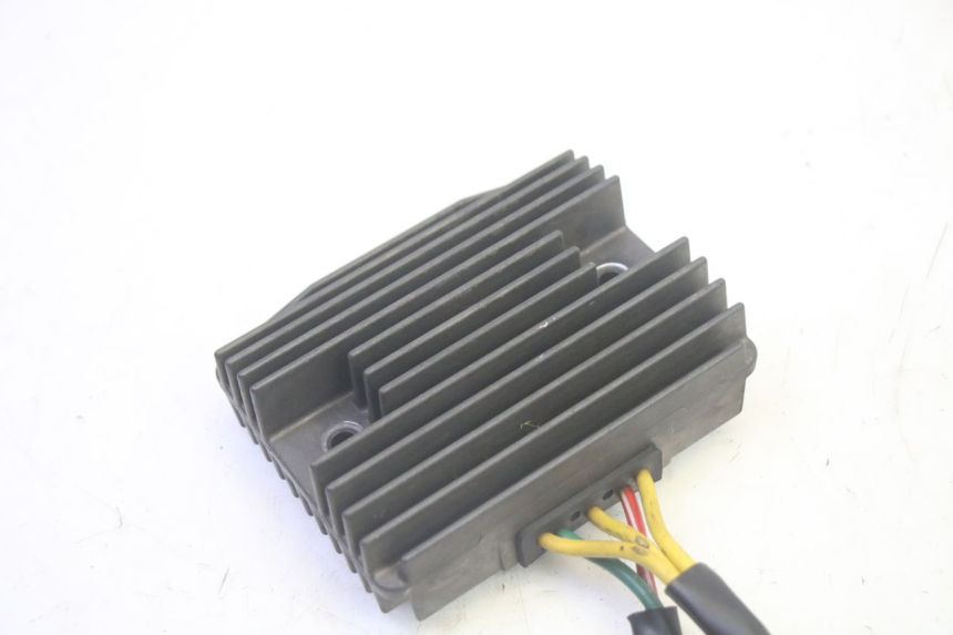 photo de REGLER LICHTMASCHINE PIAGGIO MP3 500 (2016 - 2018) - Alternative Perspektive