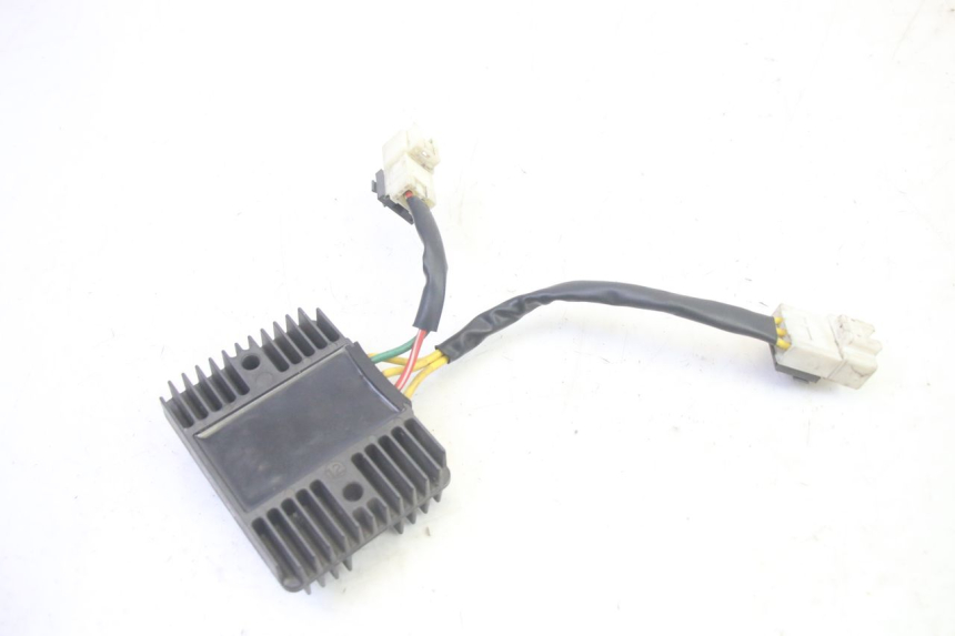 photo de REGLER LICHTMASCHINE PIAGGIO MP3 500 (2016 - 2018) - Technische Nahaufnahme