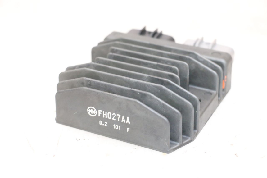 photo de REGLER LICHTMASCHINE YAMAHA MT-07 MT07 ABS 700 (2018 - 2020) - Gesamtansicht des Produkts