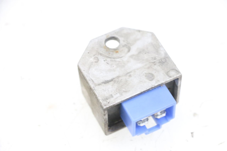 photo de REGLER LICHTMASCHINE YAMAHA NEO'S NEOS 2T 50 (1998 - 2007) - Zoom auf Gebrauchszustand