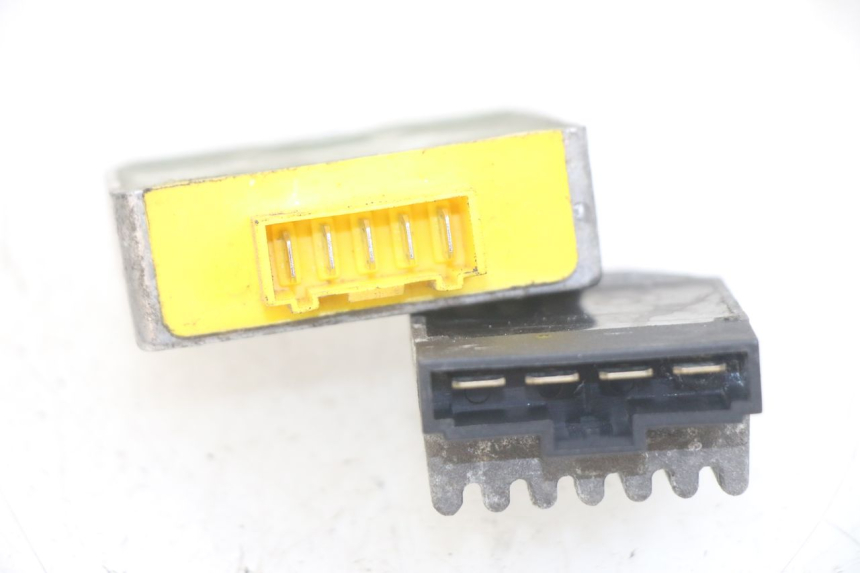 photo de LICHTMASCHINENREGLER PIAGGIO NEW TYPHOON 50 (2018 - 2021)