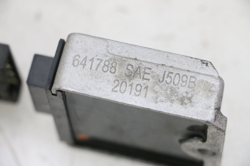 photo de LICHTMASCHINENREGLER PIAGGIO NEW TYPHOON 50 (2018 - 2021) - Zoom auf Gebrauchszustand