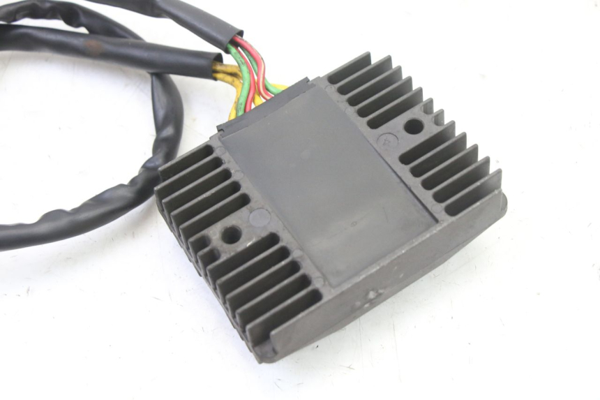 photo de SPANNUNGSREGLER GILERA NEXUS 125 (2009 - 2013)