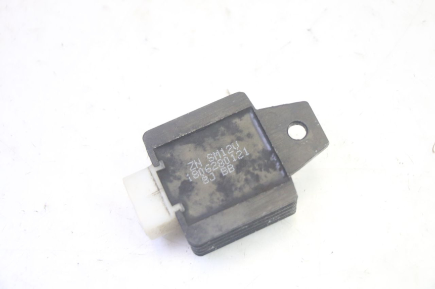 photo de REGLER LICHTMASCHINE JM MOTORS OLDIES GT 4T 50 (2018 - 2025) - Zoom auf Gebrauchszustand