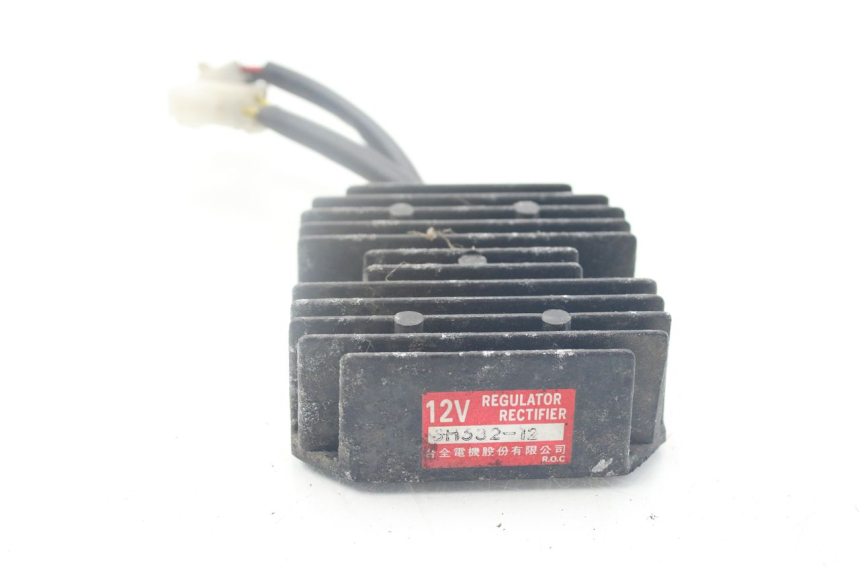 photo de SPANNUNGSREGLER KYMCO PEOPLE 250 (2004 - 2008)