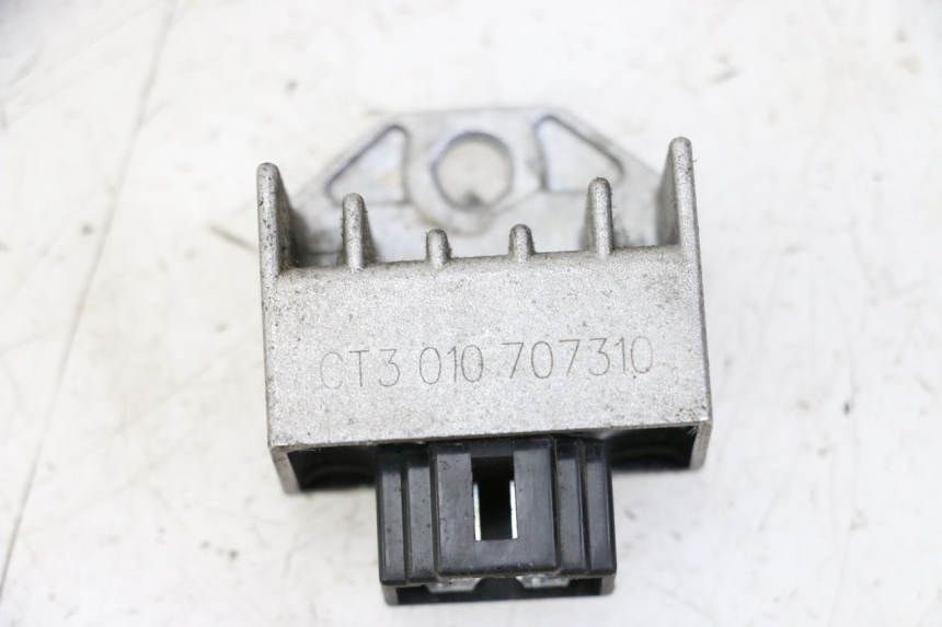 photo de LICHTMASCHINENREGLER PEUGEOT KISBEE 4T 50 (2010 - 2017)