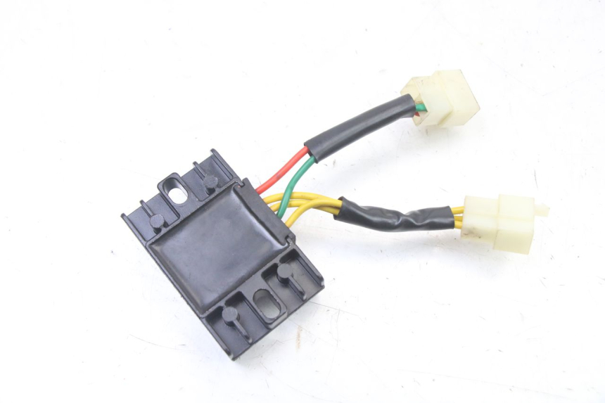 photo de REGLER LICHTMASCHINE PEUGEOT STREETZONE I 2T 50 (2018 - 2020)
