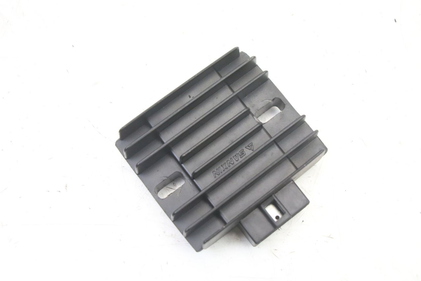 photo de REGLER LICHTMASCHINE PEUGEOT VIVACITY 125 (2010 - 2017)