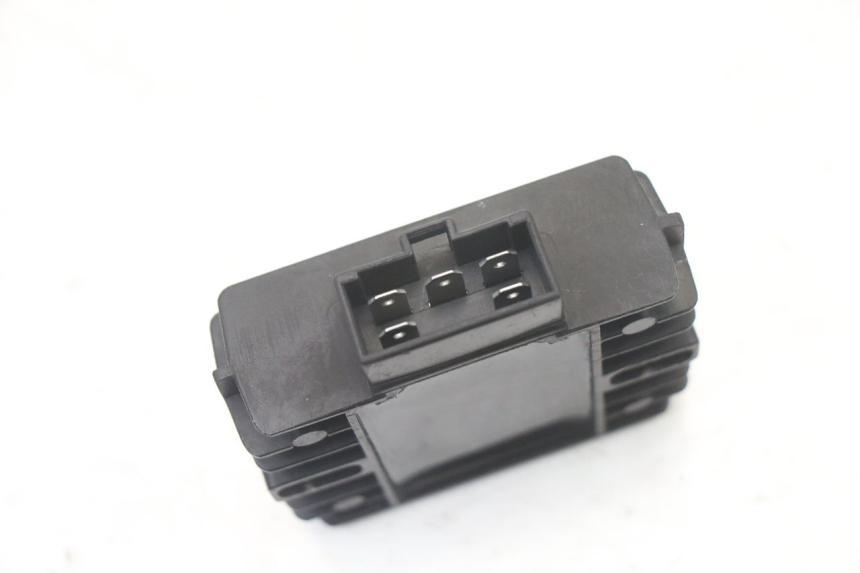 photo de REGLER LICHTMASCHINE PEUGEOT VIVACITY 125 (2010 - 2017)