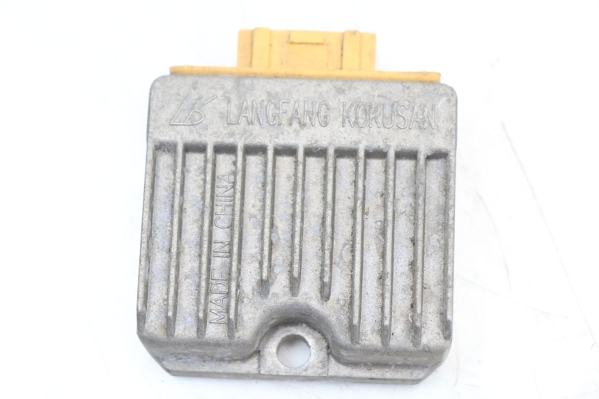 photo de REGLER LICHTMASCHINE PIAGGIO FLY 4T 50 (2004 - 2010)