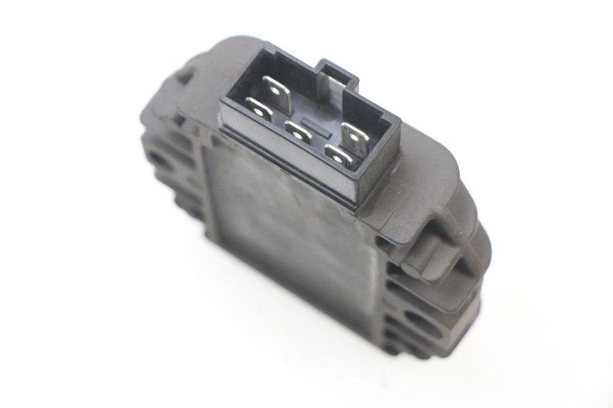 photo de REGLER LICHTMASCHINE PIAGGIO PRIMAVERA 125 (2013 - 2021)