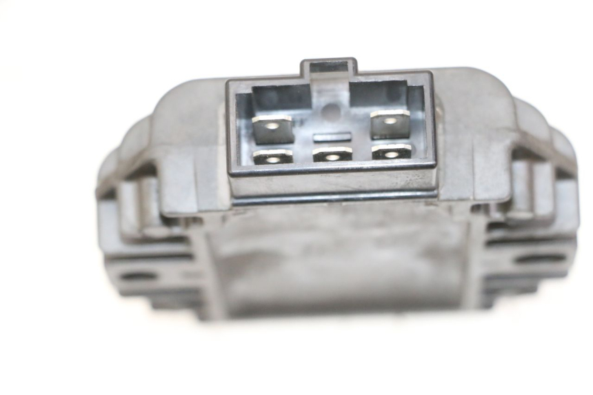 photo de REGLER LICHTMASCHINE PIAGGIO VESPA LX 150 (2005 - 2013)