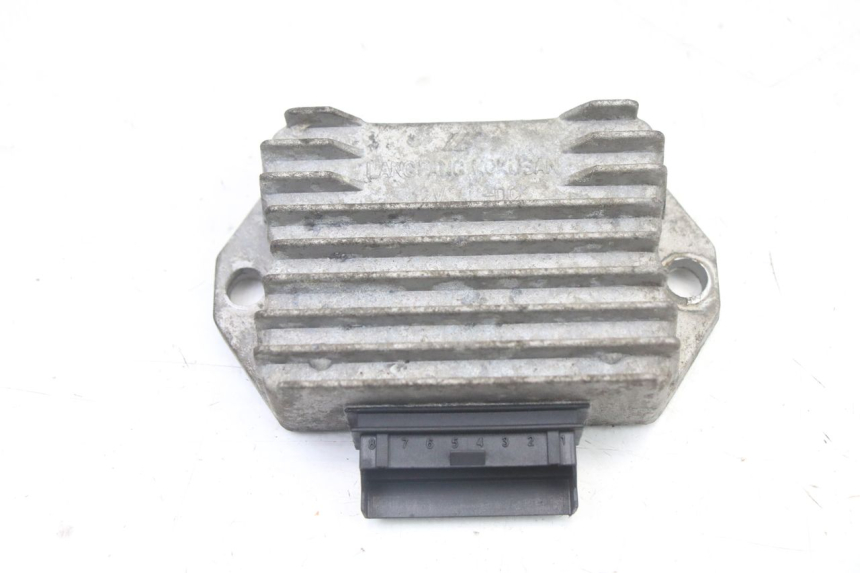 photo de SPANNUNGSREGLER PIAGGIO VESPA S 2T 50 (2007 - 2014)