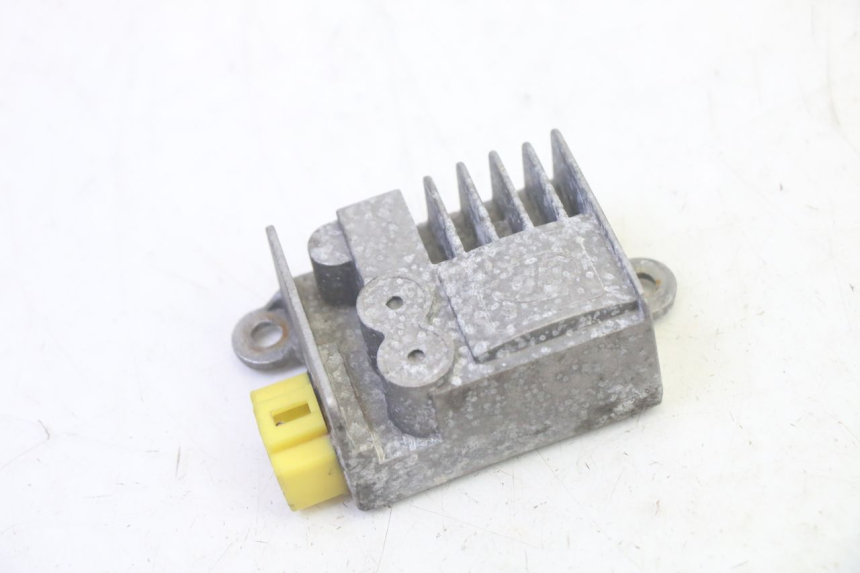 photo de REGLER LICHTMASCHINE EFUN PUSA 1 - Detailansicht des Bauteils