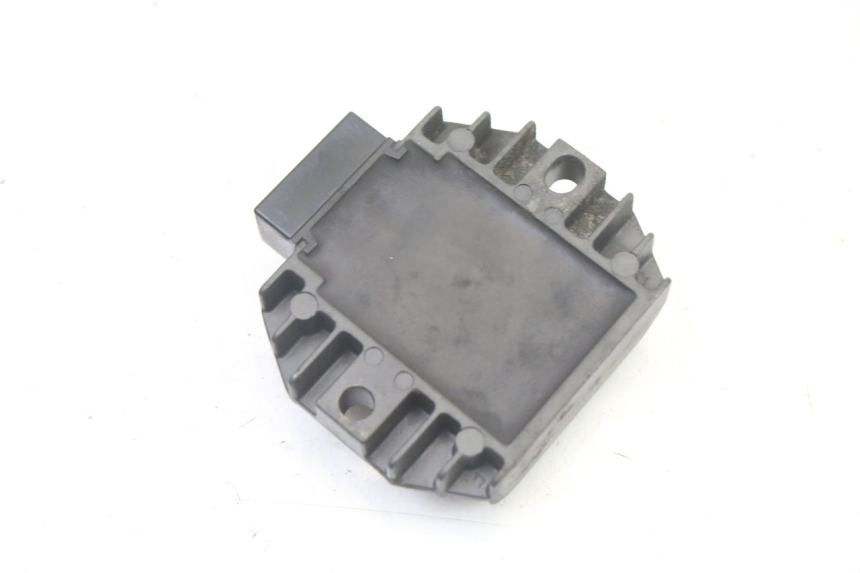 photo de REGLER LICHTMASCHINE APRILIA SCARABEO GT TOURING 125 (1999 - 2005)