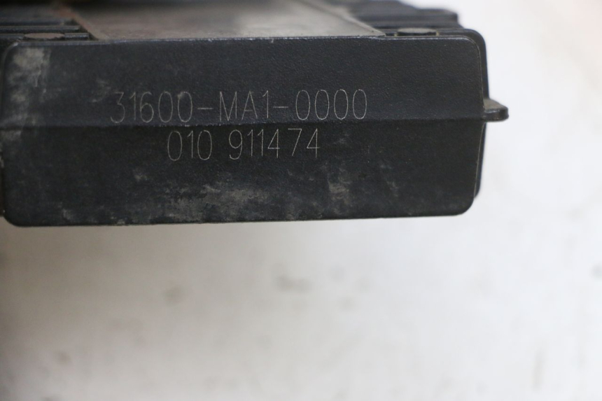 photo de REGLER LICHTMASCHINE PEUGEOT SPEEDFIGHT 4 4T EFI 50 (2021 - 2025) - Detailansicht des Bauteils