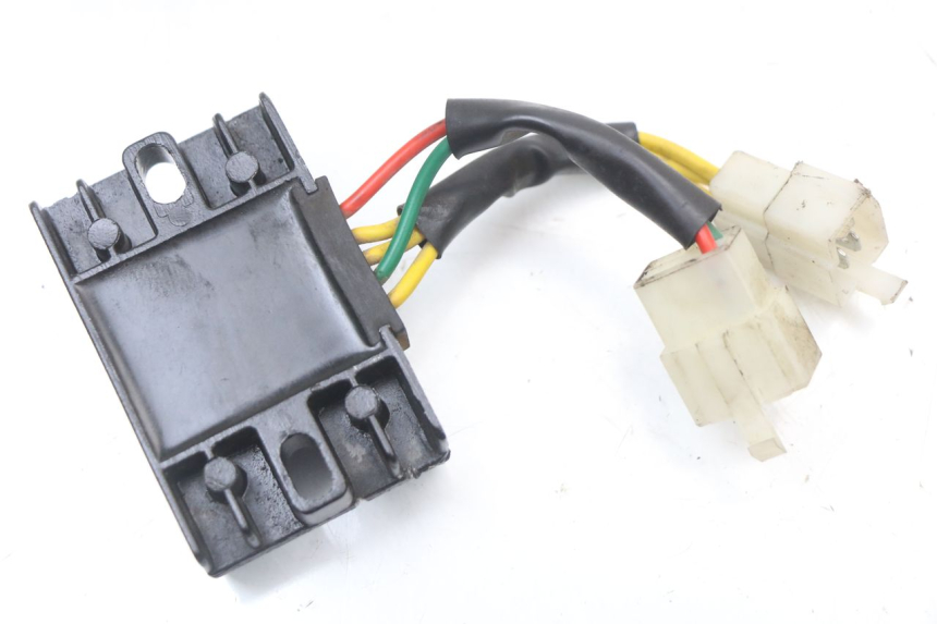 photo de REGLER LICHTMASCHINE PEUGEOT STREETZONE I 2T 50 (2018 - 2020)