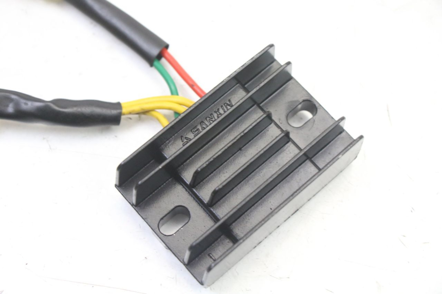 photo de REGLER LICHTMASCHINE PEUGEOT STREETZONE I 2T 50 (2018 - 2020)