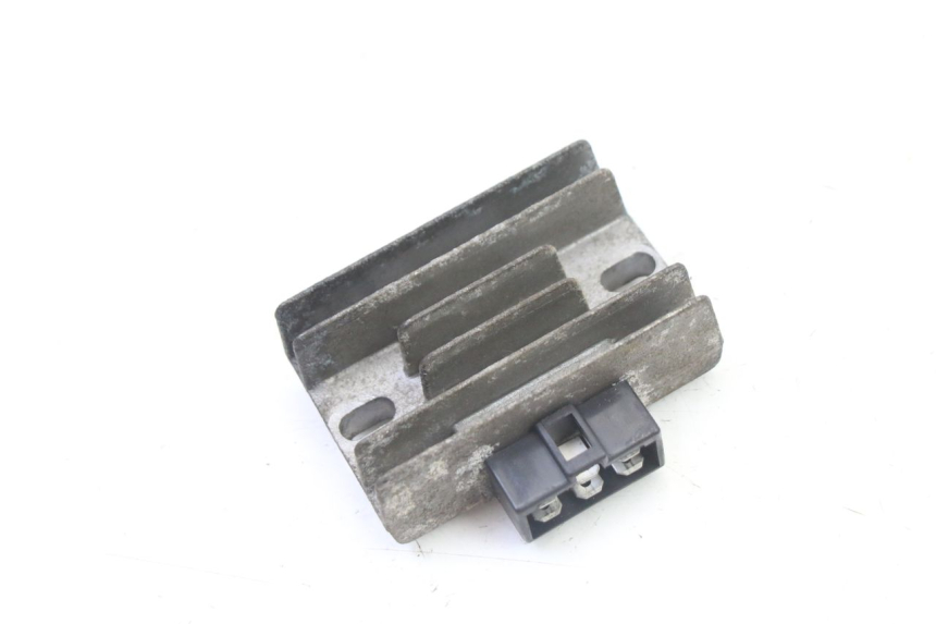 photo de REGLER LICHTMASCHINE PIAGGIO SUPER LX 125 (2000 - 2003)