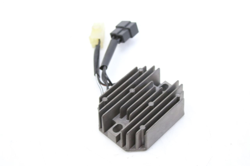 photo de REGLER LICHTMASCHINE SUZUKI SV S 650 (1999 - 2002)