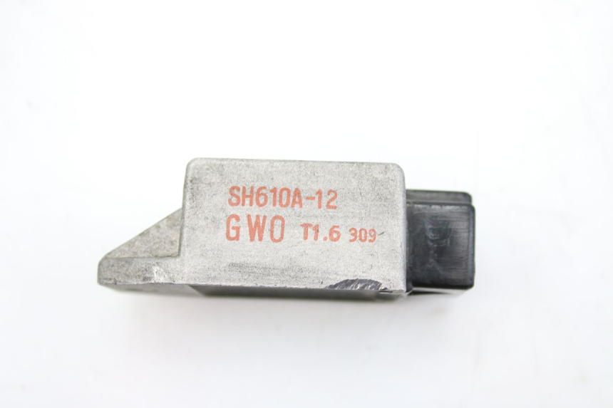 photo de SPANNUNGSREGLER PEUGEOT SV 125 (1991 - 1994)