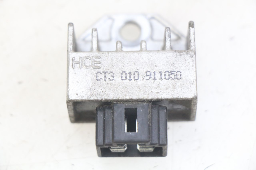 photo de SPANNUNGSREGLER SYM SYMPHONY 125 (2009 - 2015)