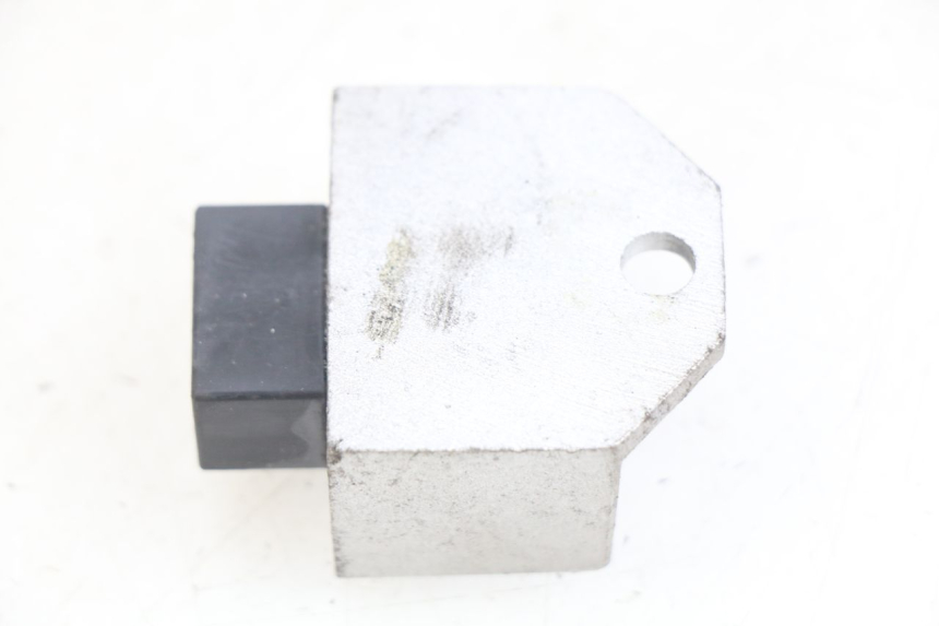 photo de SPANNUNGSREGLER SYM SYMPHONY 125 (2009 - 2015)