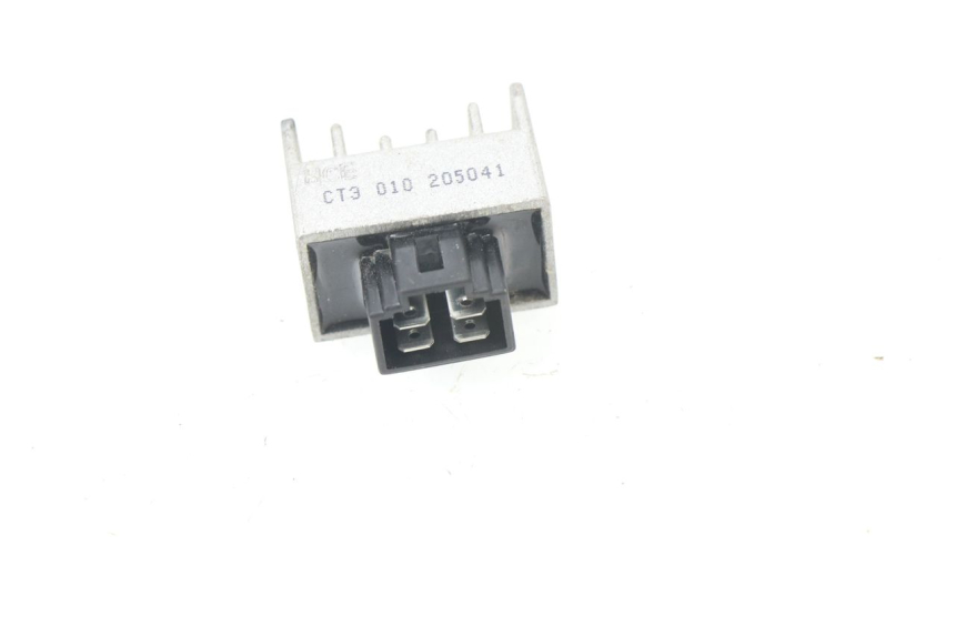 photo de REGLER LICHTMASCHINE SYM SYMPLY 4T 50 (2012 - 2015)