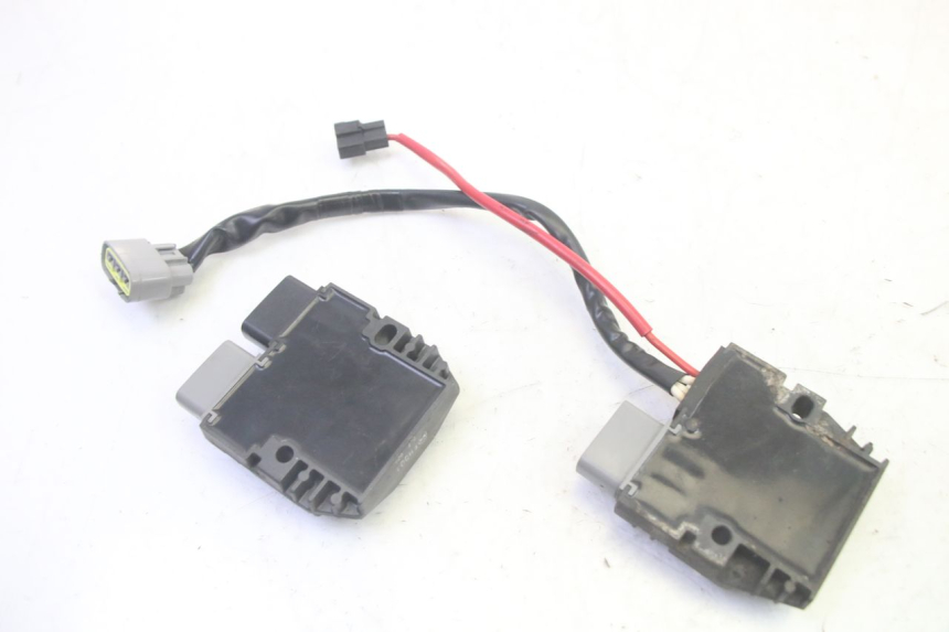 photo de REGLER LICHTMASCHINE YAMAHA TDM ABS 900 (2002 - 2014) - Zoom auf Gebrauchszustand