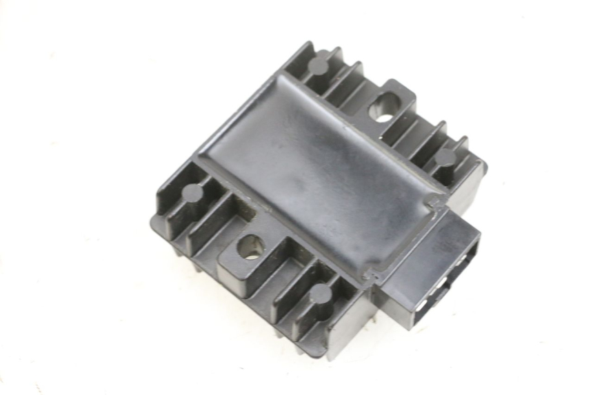 photo de REGLER LICHTMASCHINE YAMAHA TRICITY 300 (2020 - 2024) - Zoom auf Gebrauchszustand