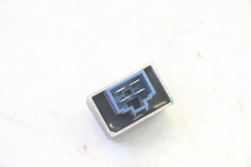 photo de REGLER LICHTMASCHINE YAMAHA TZR 50 (2008 - 2016) - Zoom auf Gebrauchszustand