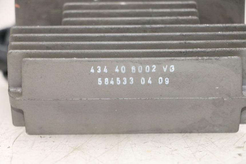 photo de LADEREGLER PIAGGIO VESPA GTS SUPER IE 125 (2009 - 2016) - Zoom auf Gebrauchszustand