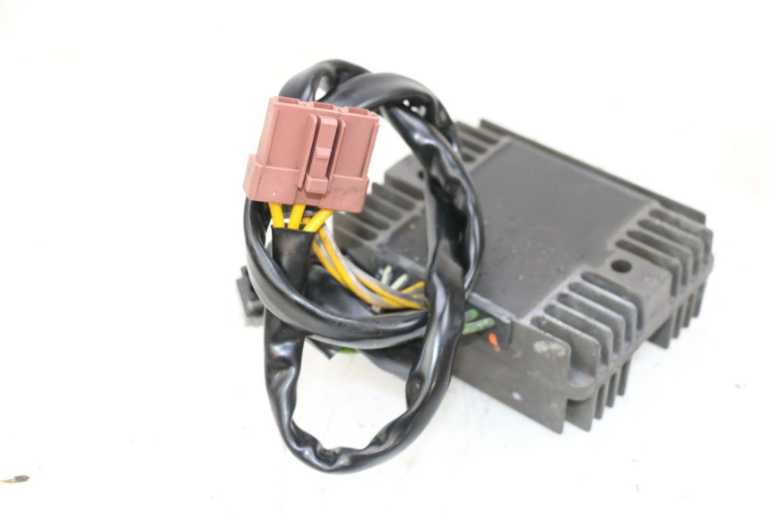 photo de LADEREGLER PIAGGIO VESPA GTS SUPER IE 125 (2009 - 2016) - Alternative Perspektive