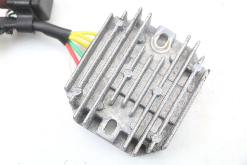 photo de REGLER LICHTMASCHINE PIAGGIO VESPA PRIMAVERA 4T 50 (2021 - 2024)