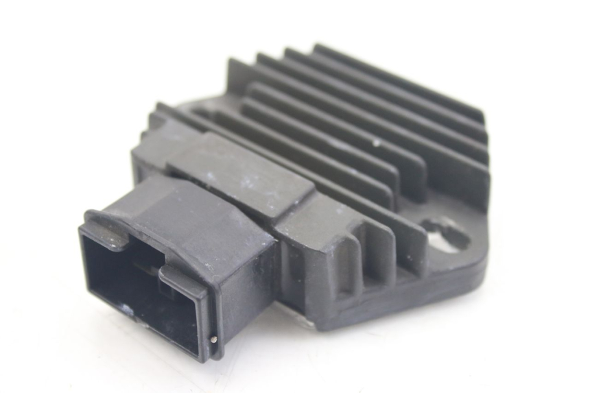photo de LICHTMASCHINENREGLER HONDA VFR FI RC46 800 (1998 - 2001)